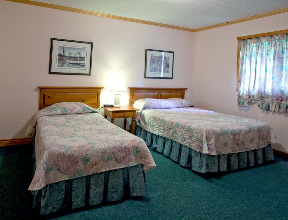 Pow Wow Point Lodge Huntsville Habitación foto