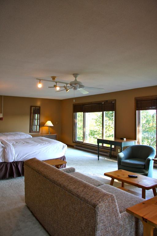Pow Wow Point Lodge Huntsville Habitación foto